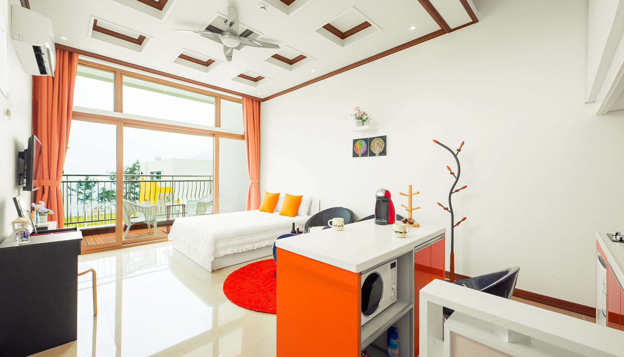 Sea & Pine Pension Namhae Exterior photo