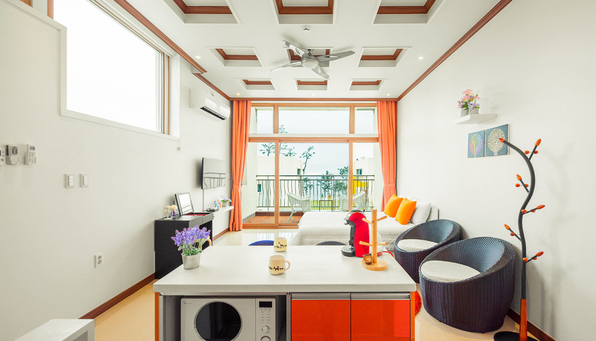 Sea & Pine Pension Namhae Exterior photo
